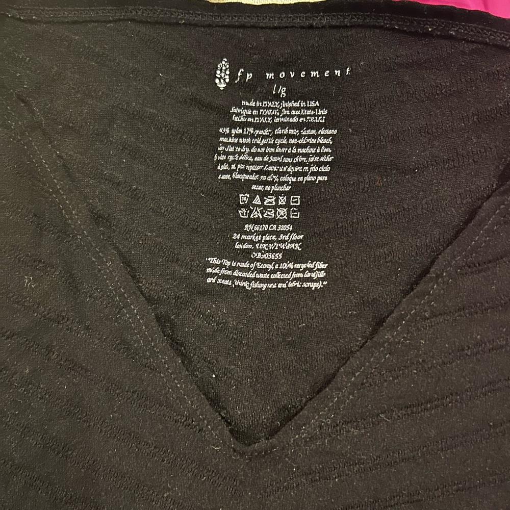 Workout top bundle - Picture 3 of 4
